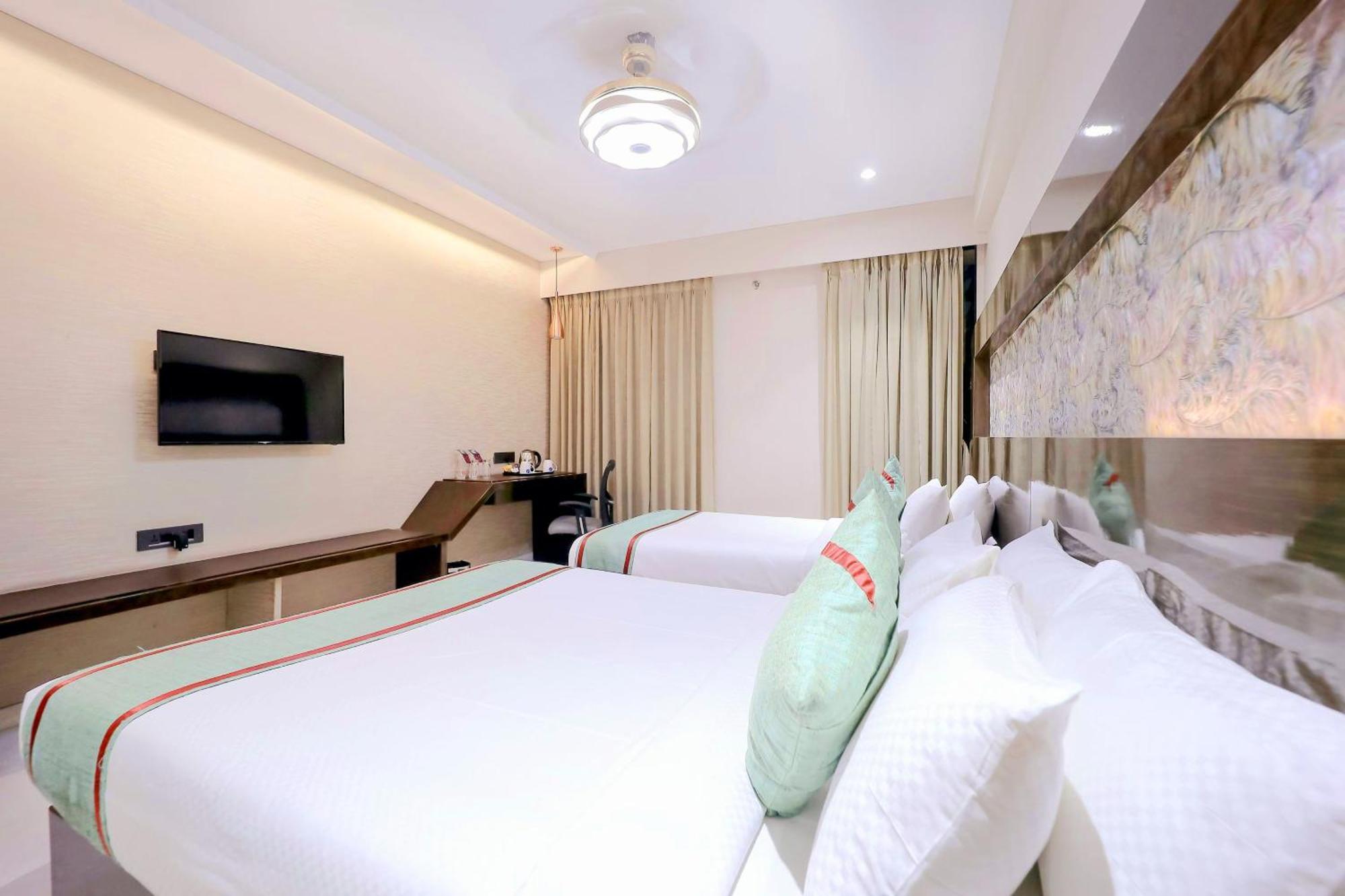 Hotel Ramida Plaza At Delhi Airport Нью-Делі Екстер'єр фото