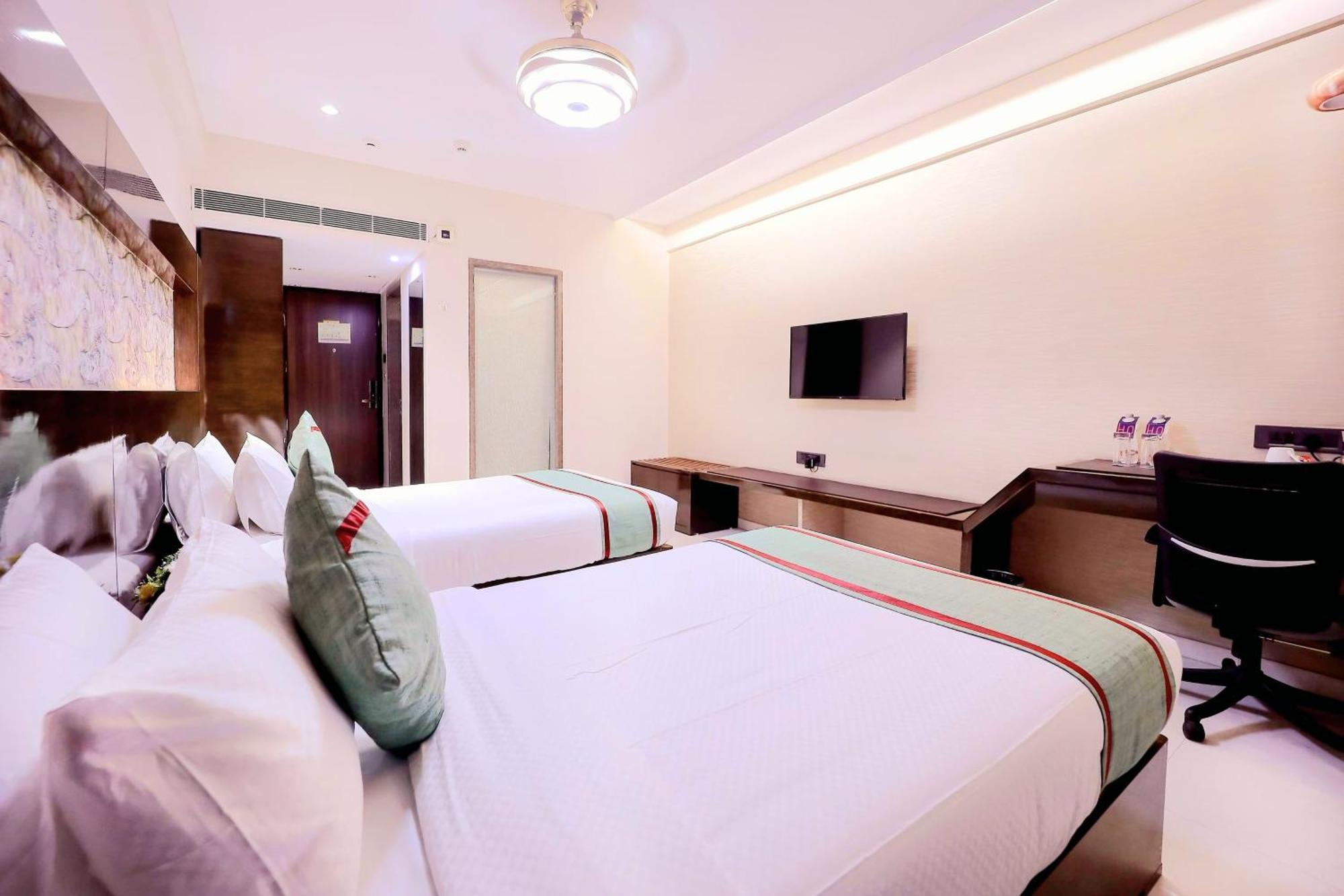 Hotel Ramida Plaza At Delhi Airport Нью-Делі Екстер'єр фото