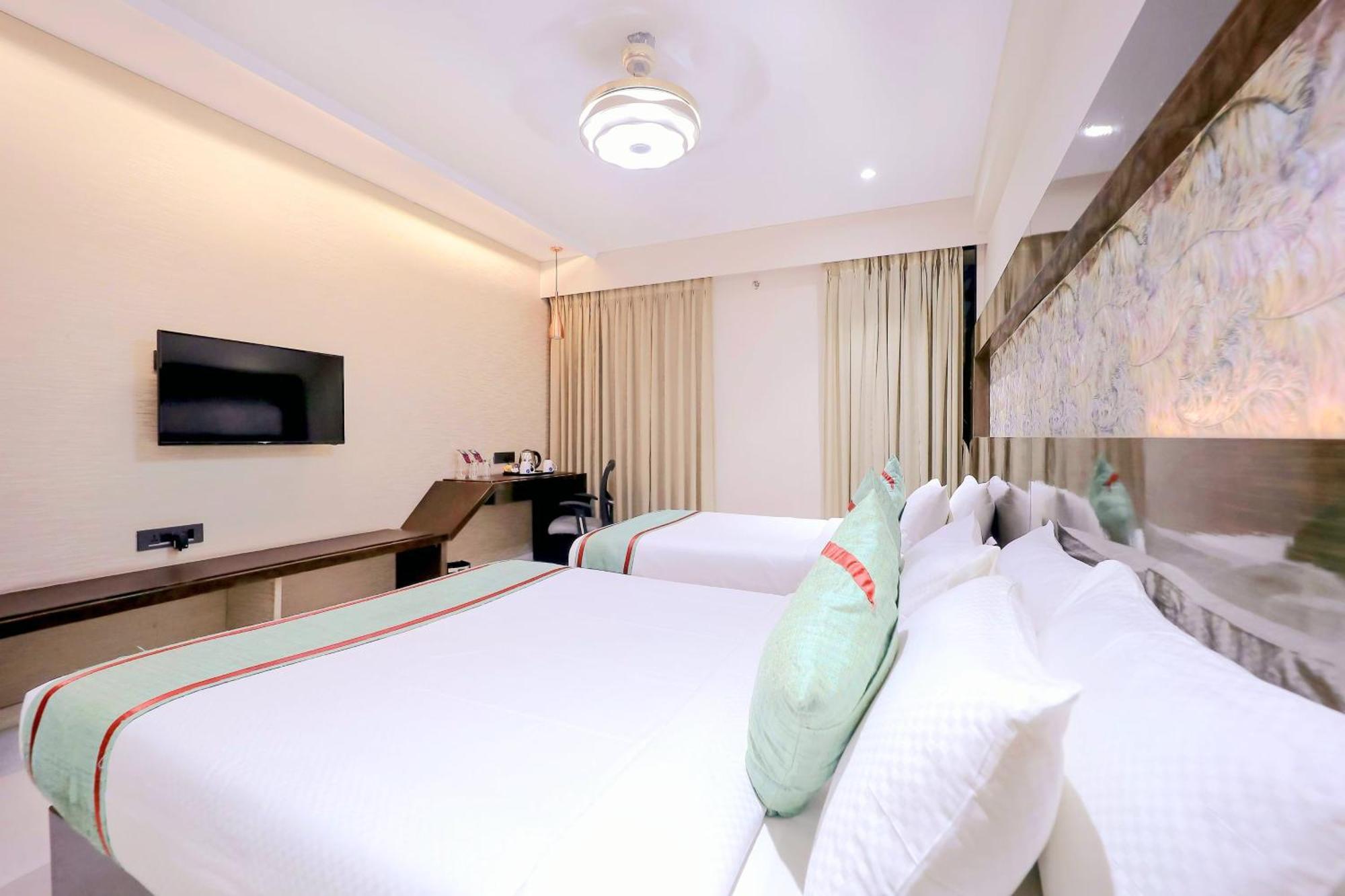 Hotel Ramida Plaza At Delhi Airport Нью-Делі Екстер'єр фото